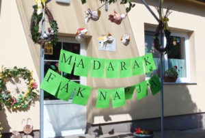 Read more about the article A Madarak és fák napja a Hunyadi téri óvodában