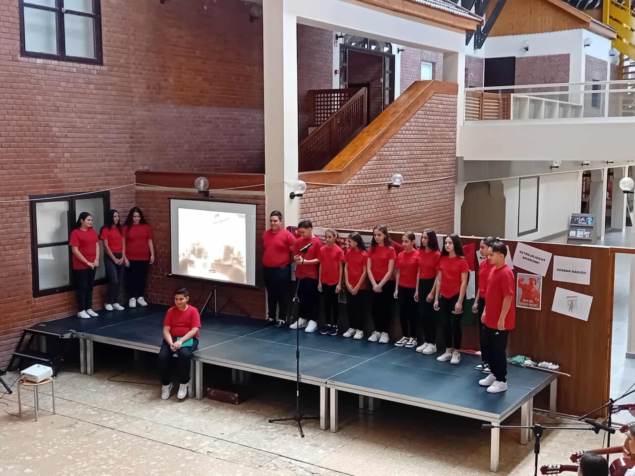 Október 23-ra emlékeztünk 4 Október 23-ra emlékeztünk 4