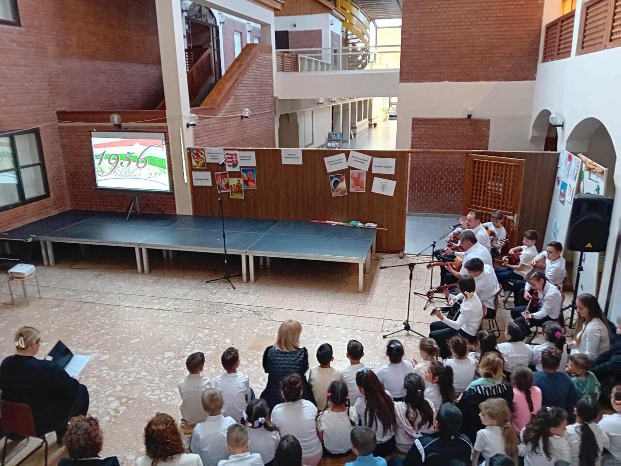 Október 23-ra emlékeztünk 9 Október 23-ra emlékeztünk 9