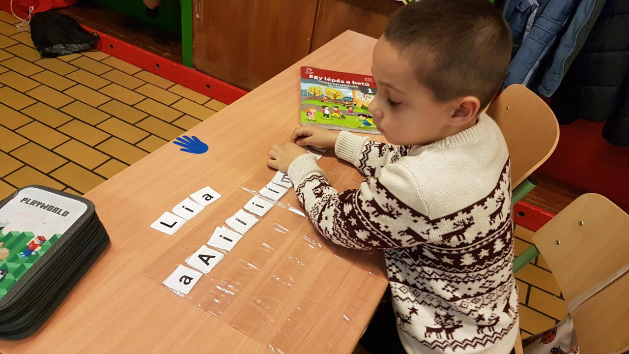 A magyar nyelv napja - november 13. 8 A magyar nyelv napja - november 13. 8