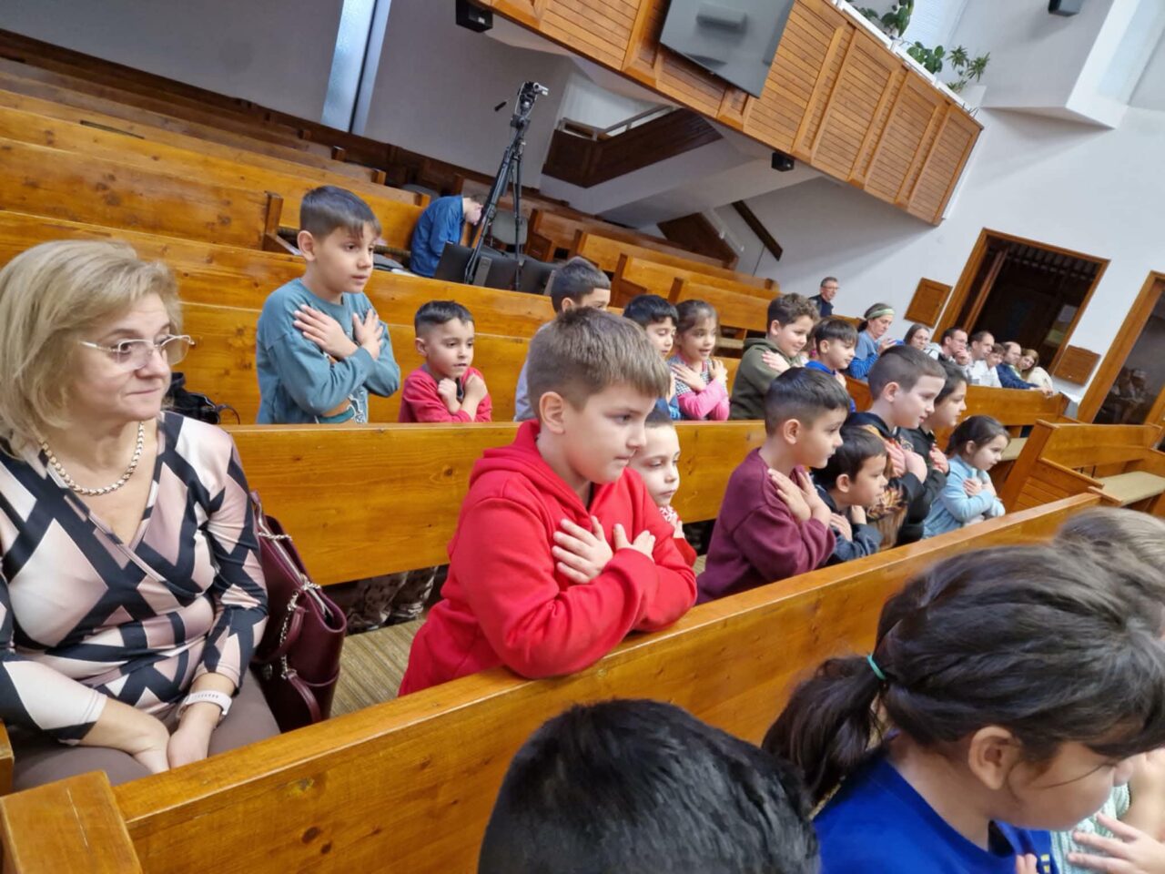 Bábelőadáson jártak elsőseink 4