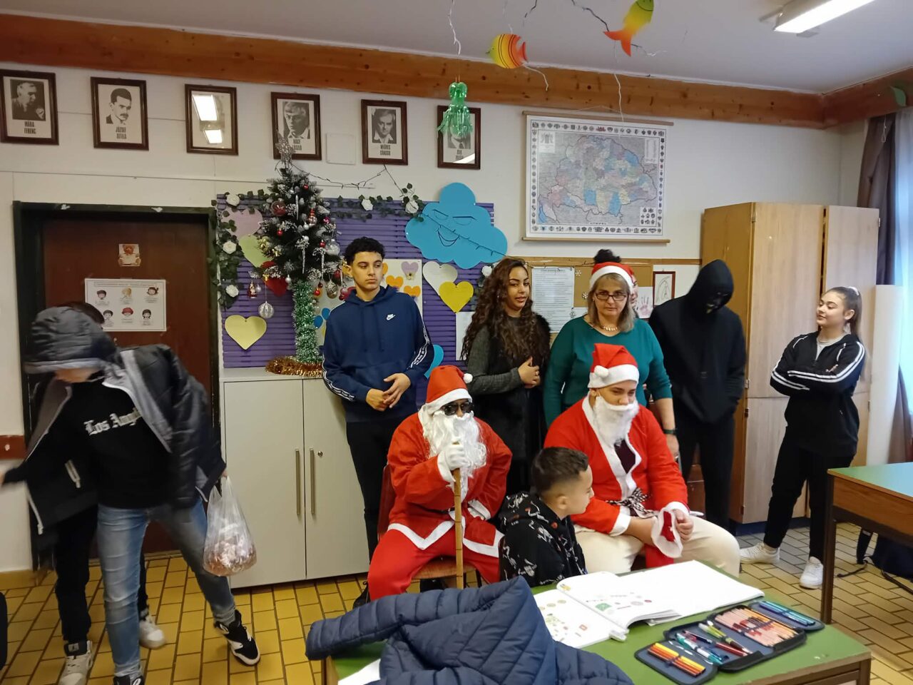 Mindenkit meglátogatott a Mikulás 11