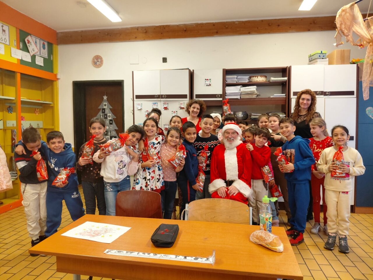 Mindenkit meglátogatott a Mikulás 15