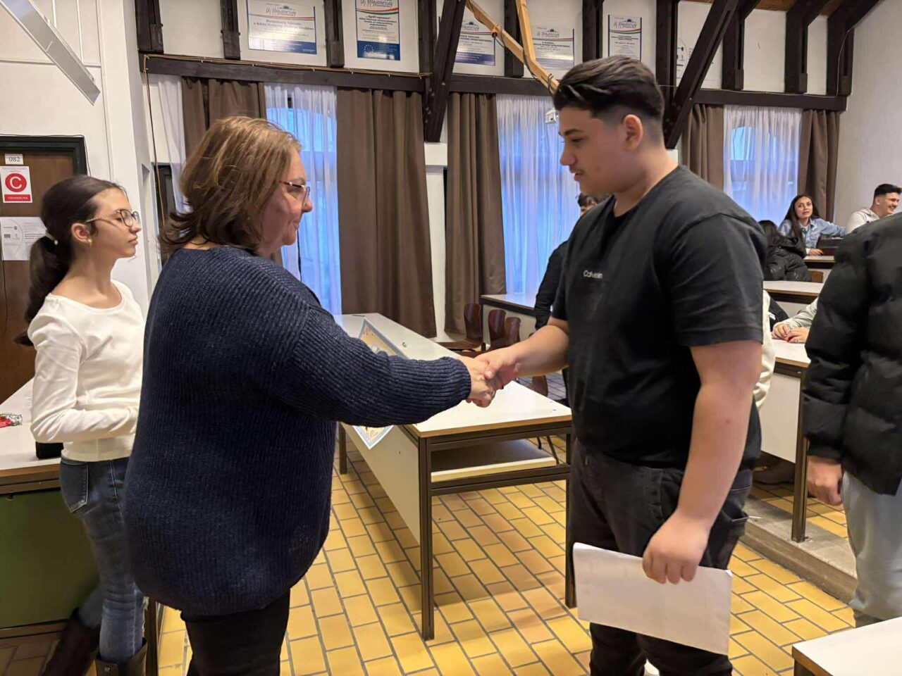 Zsánesz románesz? - roma projektdélután 19 Zsánesz románesz? - roma projektdélután 19