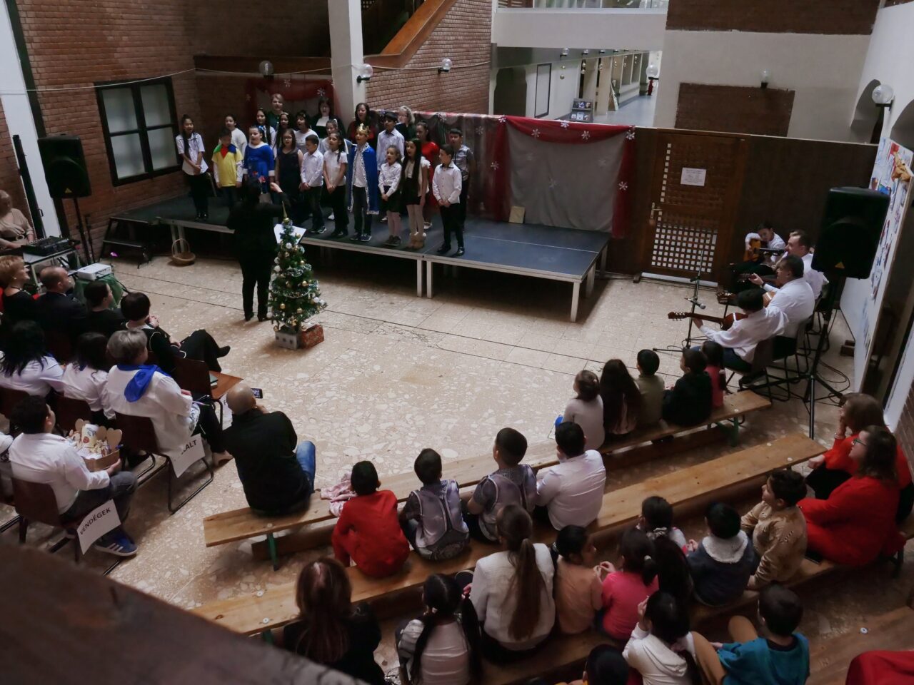 Karácsonyi gála 21