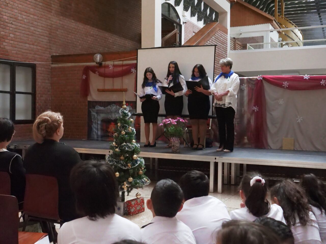 Karácsonyi gála 27