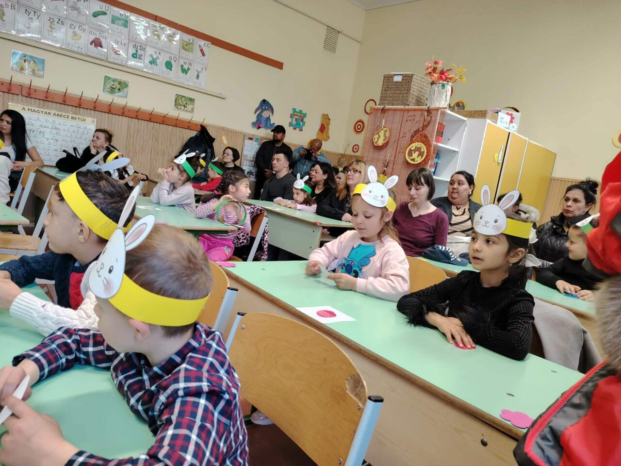 Iskolába hívogató - teltházzal! ... Beiratkozás csütörtökön és pénteken! 18