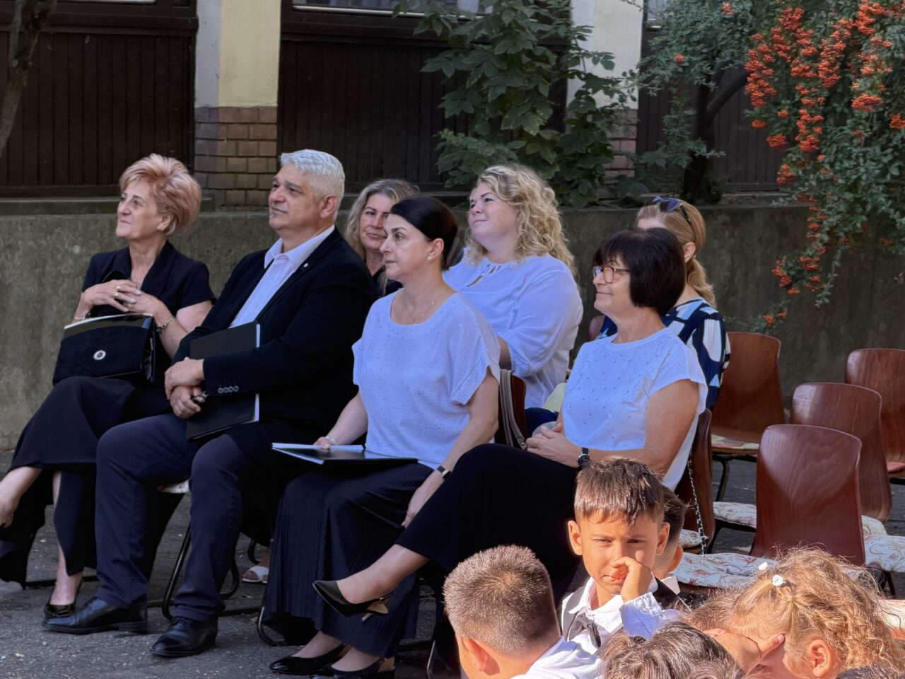 Becsengettek...2026-2027. 17
